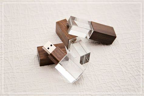 WOODEN CRYSTAL USB FLASH DRIVE - Novelty